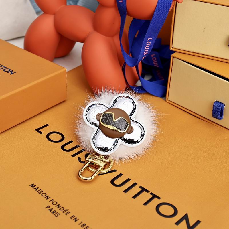 LV keyring 07
